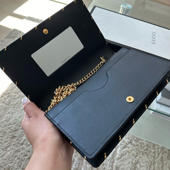 Gucci Diagonal GG Chain Wallet - Picture 8 of 11